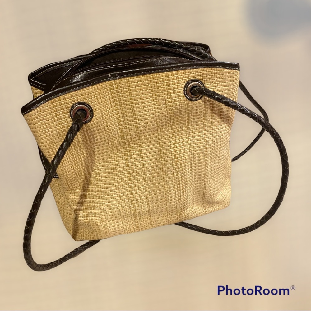 Excellent condition Frankie and Johnnie boho purse.